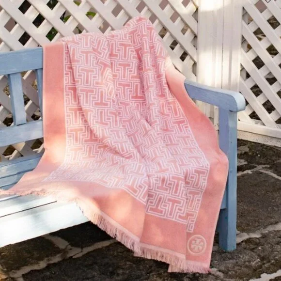 NWT! NEW!Tory Burch Oversized T-Tile Beach Towel - PInk - Picture 1 of 5